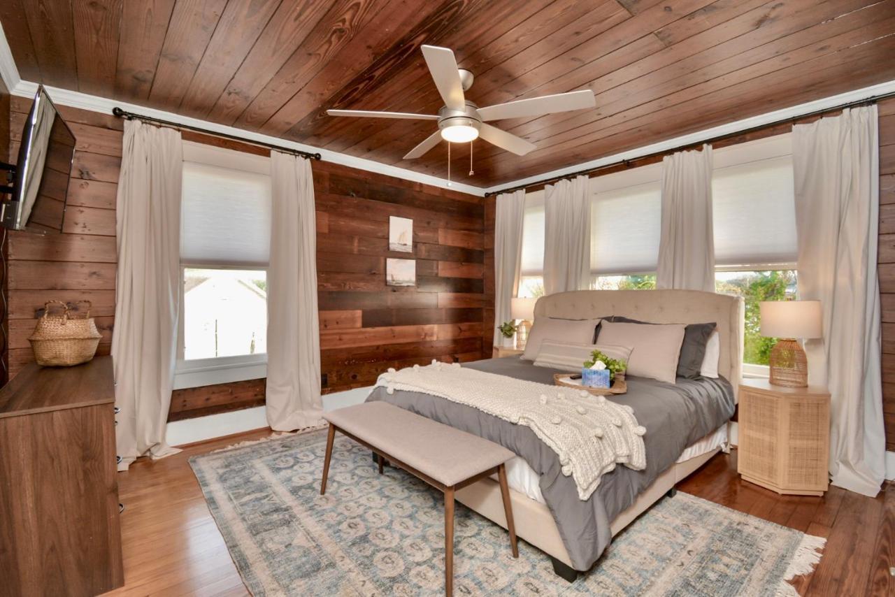 Coastal Craftsman- Walk To Beach & Pleasure Pier- As Seen On 'Restoring Galveston' 외부 사진