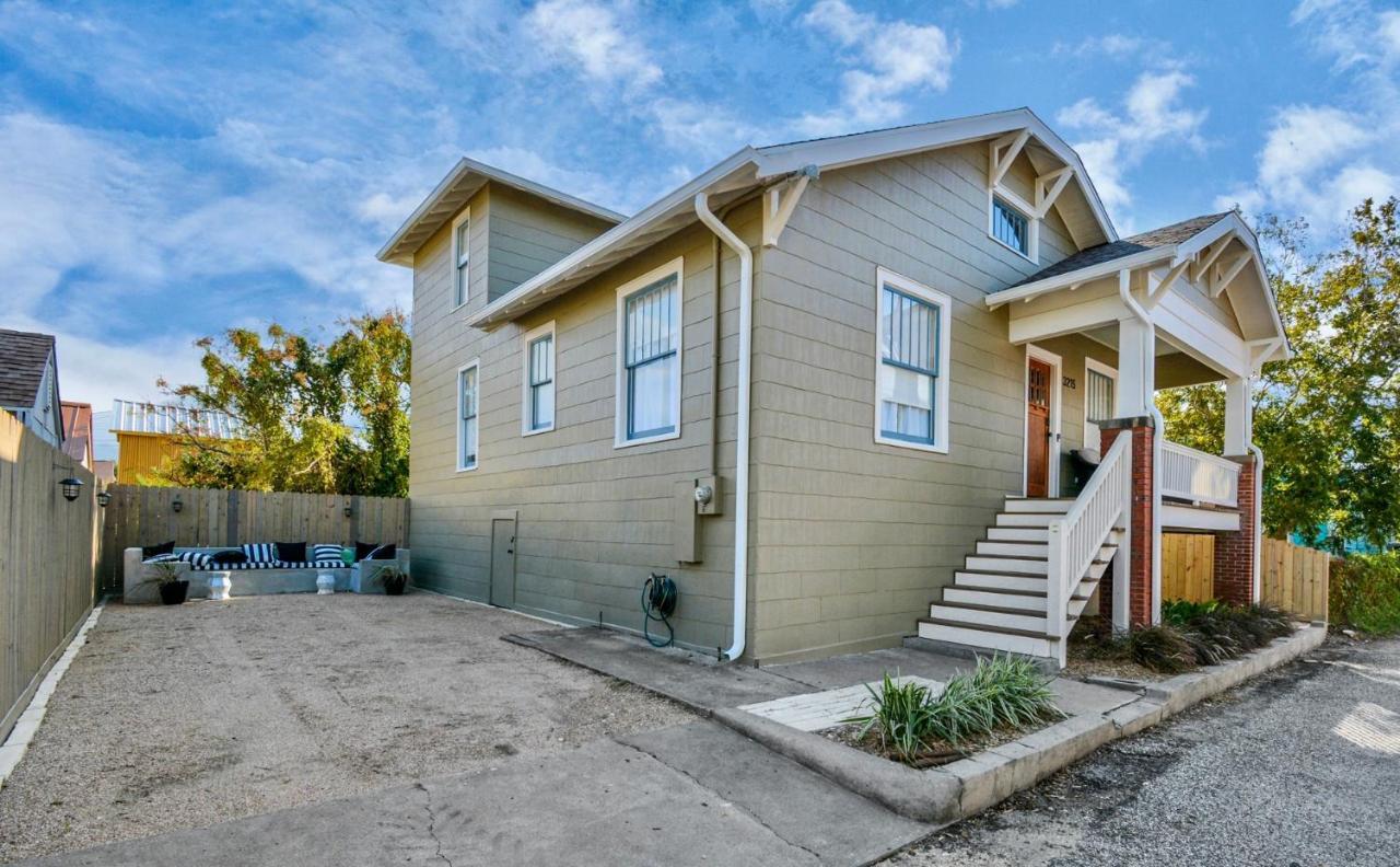 Coastal Craftsman- Walk To Beach & Pleasure Pier- As Seen On 'Restoring Galveston' 외부 사진
